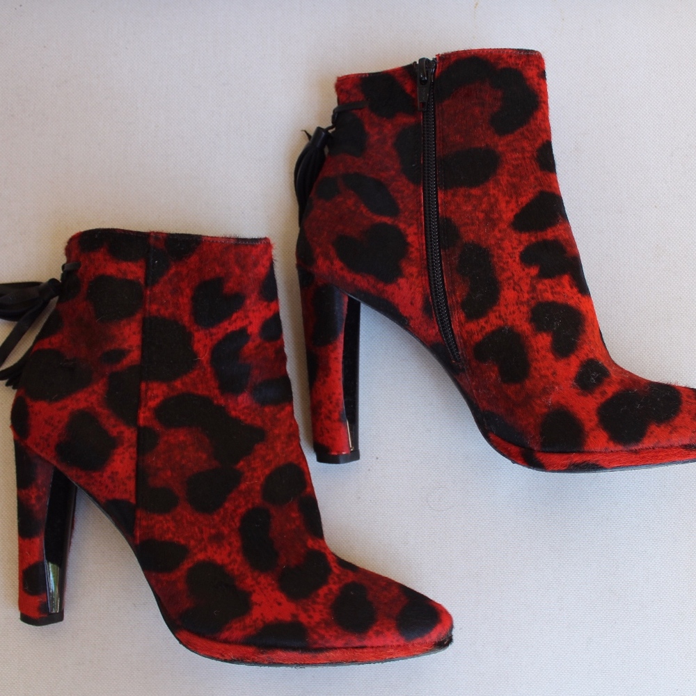 Stuart Weitzman Backflip Booties